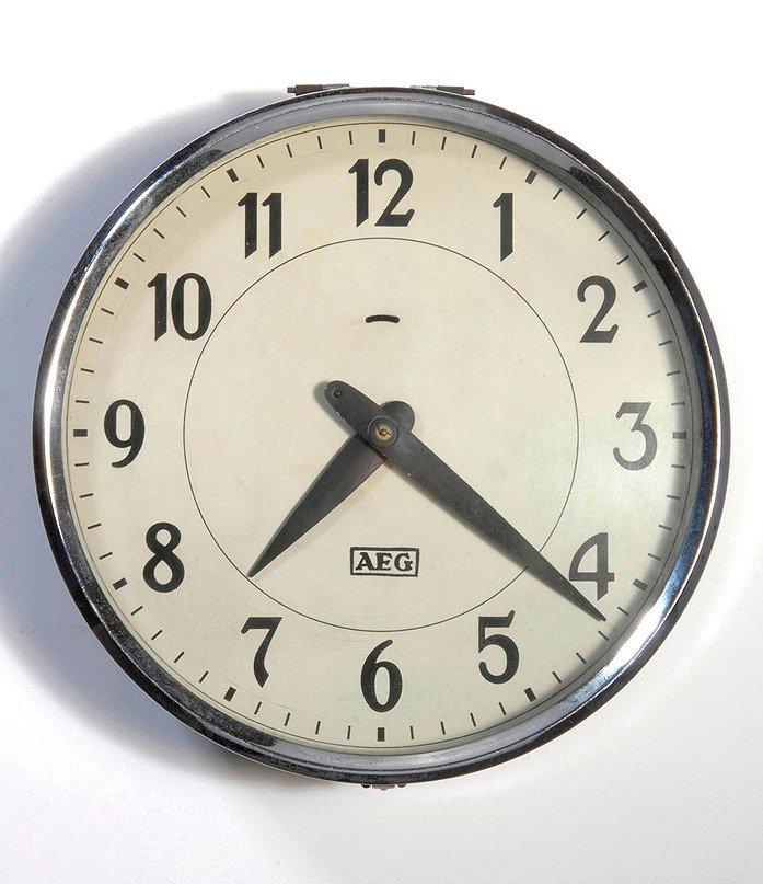 AEG Clock Image